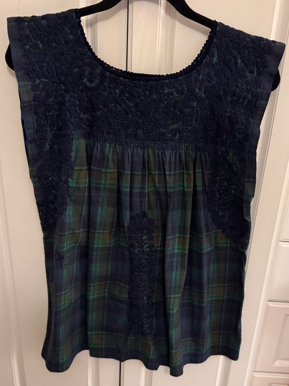 Mi Golondrina Flores blouse, medium, like new